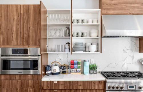 Modern Fortress w with 4 Decks AC in all rooms Gym - Foto 13