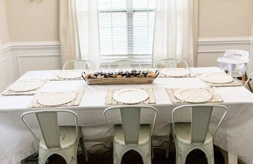 The Grand 5BR Retreat --15 mins to Greenville - Foto 23