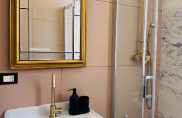 HERITAGE HOUSE City Center -ENTIRE APARTMENT- - Foto 9