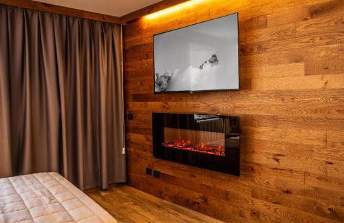 WHISPERING PINES LODGE Mountain view apartment with ski-in access - Foto 10