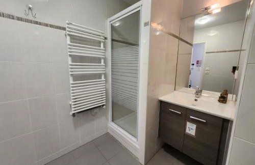 Studio, Terrasse, Confort & Emplacement Idéal ! - Foto 9