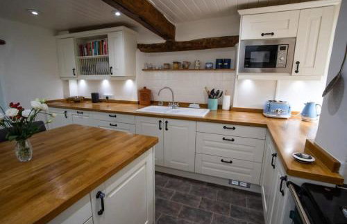 Beautiful Cotswolds Cottage & Garden - Foto 10