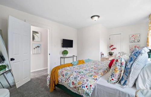 Spacious 4 Bedroom Sleeps 10 with Sauna and Hot Tub - Foto 33