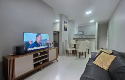 Lindo Apto - 3 Qts Climatizados - Shows no Mangueirão - Acesso ao Shopping - Foto 2