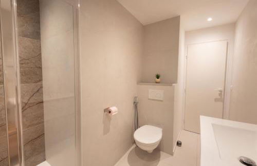 Lumineux, tout confort, Wifi & Terrace & Parking - Foto 16