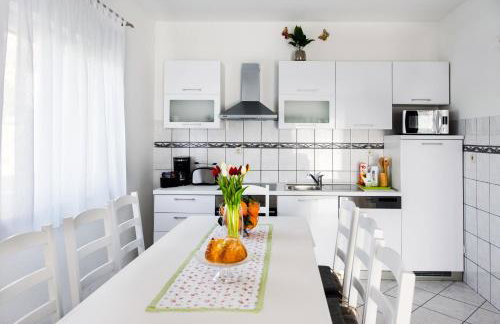 Over the skyline - Photo 34