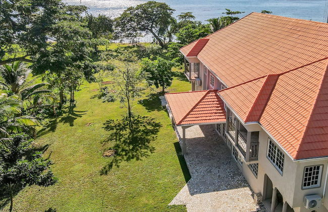 Champagne Villa - Photo 21