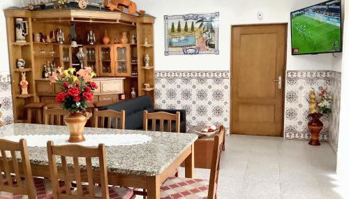 Charming House in Cortiçada with Balcony and Mountain View - Foto 4