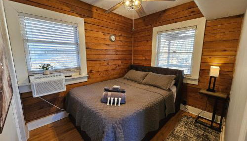 Spring Couples Getaway Hot Tub plus 500Mbps - Foto 4