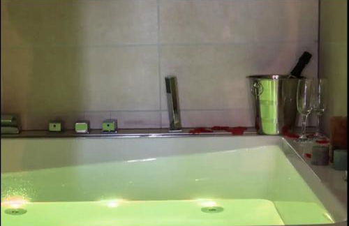 Balnéo & Confort, Tram, Parking - Foto 21