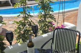 New Modern Apartment close to the Beach - Photo 10