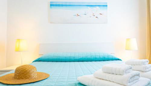 Villa Teresa Elegant & Relaxing Holiday Home with private hydro spa pool - Foto 4