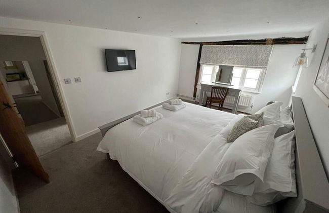 2 Bed Grade 2 - Dates Back to 1500's - Foto 4