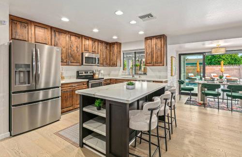 Disco Jungle with Fire Pit+Poolside TV+Yard Games - Photo 6