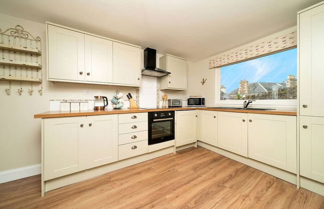 Ferry View Cottage - Private Balcony - Foto 13