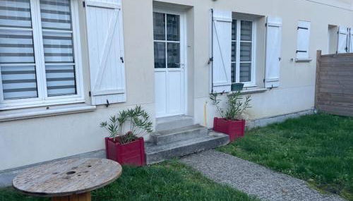 centre Pierrefonds superbe appartement + parking - Foto 2