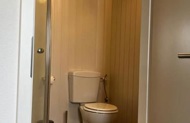 janu-homes - 1 Zimmer Apartment - 2 Betten, Kirchblick vom Kirchplatz - Photo 9