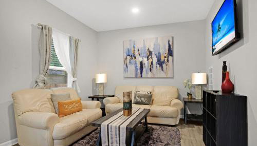 Near Park Circle, Downtown, And Beaches - Foto 3