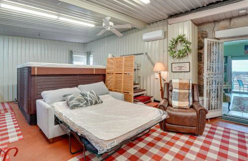 3 Mi to Dtwn Wichita Falls Gem with Private Sauna! - Foto 7