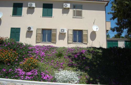 Apartment Gemütliches Appartment direkt am Strand by Interhome - Photo 2