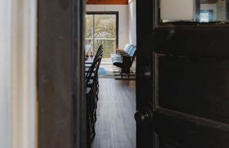 Secluded rustic 3-bedroom cabin on private land - Photo 51