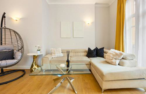 Private Oxford Street Luxe Apartment - Photo 15