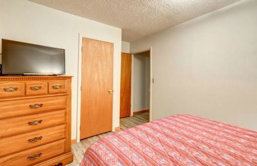 Cody Apartment with Panoramic Mountain Vistas! - Foto 18