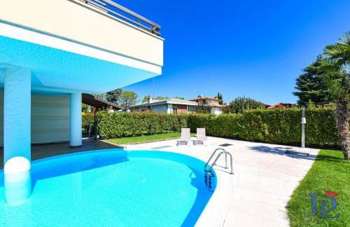 Bea's House, Restyling 2026 Sirmione with Private Garden and shared Pool DesenzanoLoft Official Partner Homes & Villas by Marriott Bonvoy - Foto 32