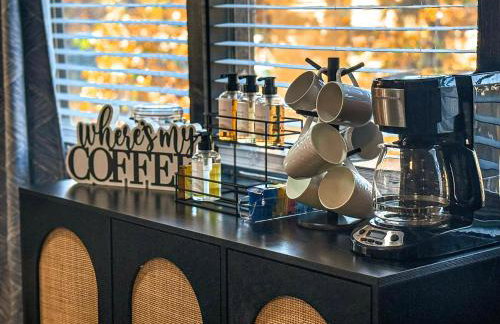 Lakefront Home-3BD25BADockGrillFirepitPool - Foto 66