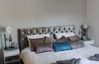 Modern Medway Bungalow - 3BR Garden & Free Parking, Kent - Foto 29