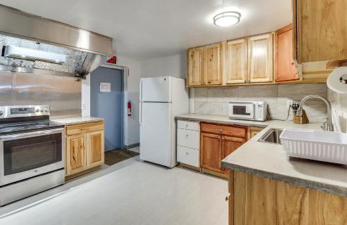 4 Mi to Mauch Chunk Lake Spacious Apt with Bar! - Foto 20