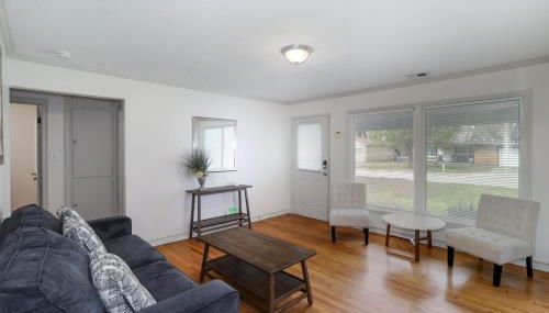 Spacious West Side Home away from Home! - Foto 3