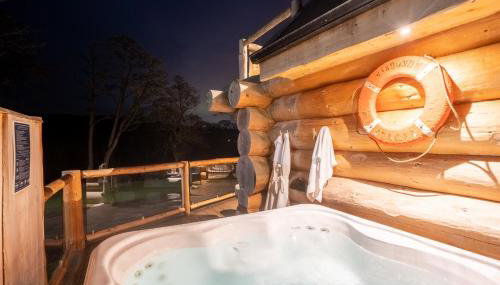 The Farmhouse - Photo 3