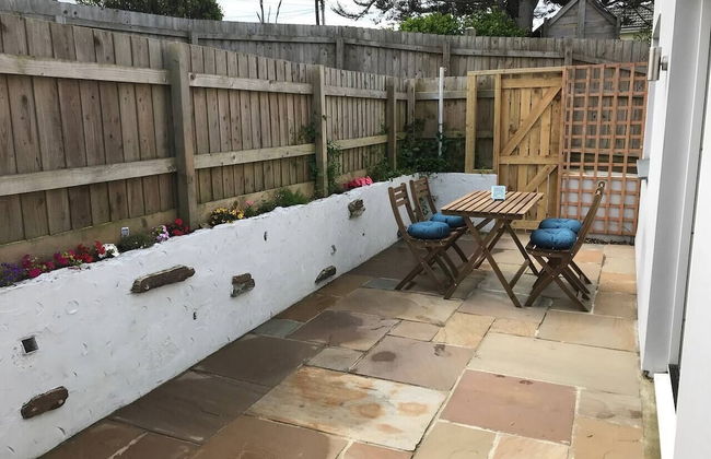 Beautiful Refurbished Home - Short Walk to the Beach - Foto 10