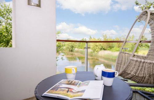 Osprey Lodge CW64 HOT TUB Lakeside Spa Property - Foto 15