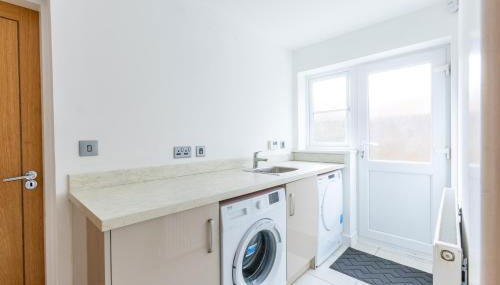 IRO Properties Limited - Foto 3