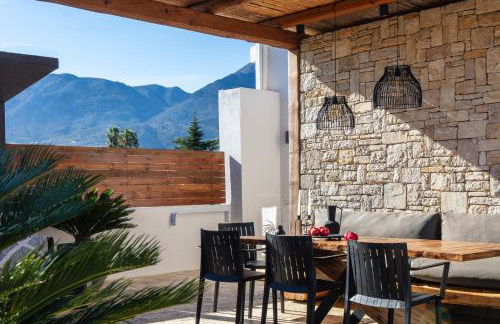 Solis Villa, with Heated Pool & 5 minutes to Beach, By ThinkVilla - Photo 4