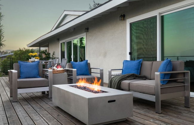 Bluff by Avantstay Gorgeous Malibu Getaway w/ Hot Tub & Spectacular Ocean Views - Photo 24