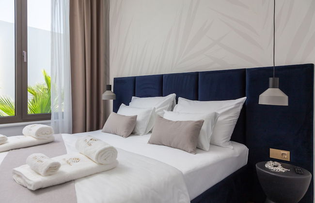 The Palms Resort - Photo 8