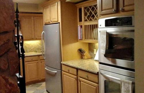 A-Frame Cabin Rental with Spacious Deck Overlooking the Cotee River, Florida - Foto 11