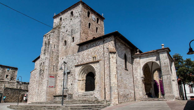 Free tour por Llanes - Foto 2, Basílica de Santa María del Concejo