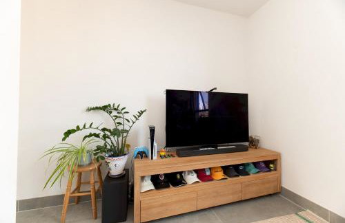 Beautiful 1BR Huge Terrace 17 mins central London - Pass the Keys - Foto 2