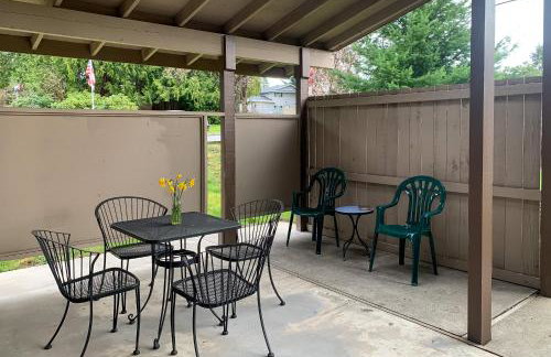 Near Tech Hub and Transit Central Bellevue Home - Foto 26