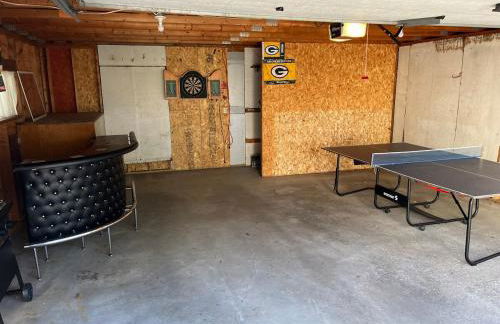 Lambeau Views! Walk to Titletown District & Resch - Photo 5