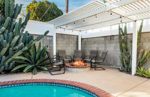 Modern Oasis with Pool & Jacuzzi near Universal Studios - Foto 7