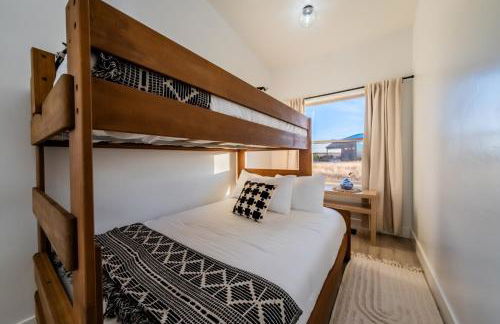 Brycegate Retreat. Stunning Views. Modern Comforts. - Photo 17