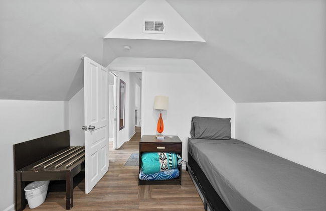 Detroit Escape: 2BR Apartment for 7 w/ Wifi - Foto 12