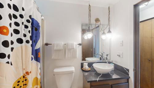 That 70's Beach House - Photo 4