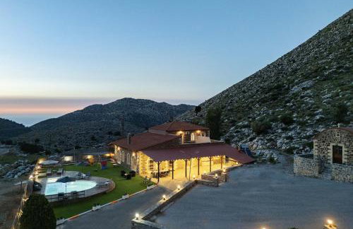 Villa Pasiphae - With Private Heated Pool - Photo 6