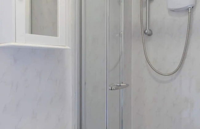 Lovely 4 Bed House w Garden, 1 Stop to Waterloo - Foto 36